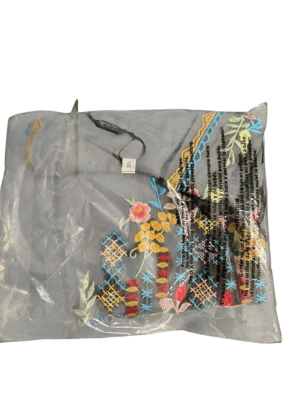 Vakakado Embroidered Boho Blouse NIP Gray Floral Tunic V-Neck 3/4 Sleeve - A6 - Picture 3 of 3